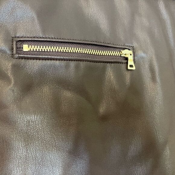 Loft, brown “leather” mini skirt. Excellent condition, women’s size 2. - Picture 2 of 4